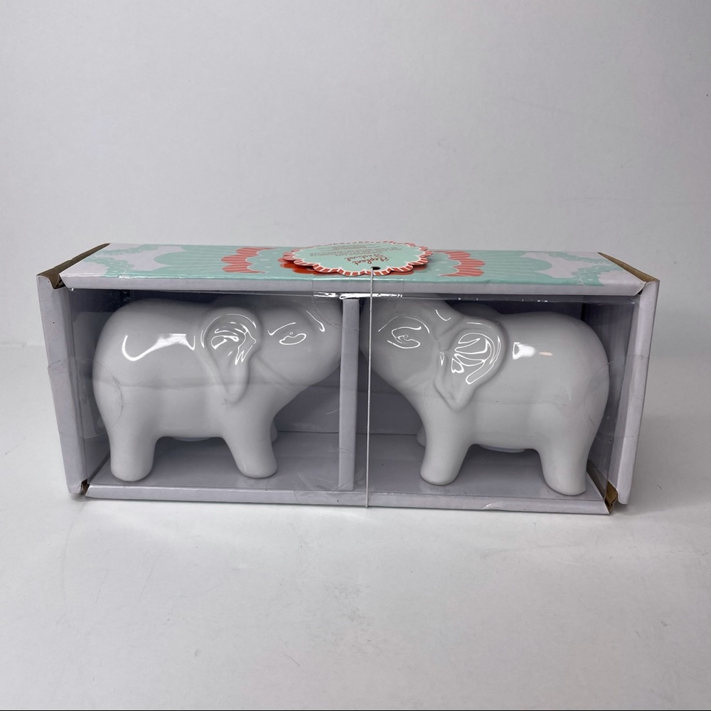 Elephant Festival Salt & Pepper Shakers Set
